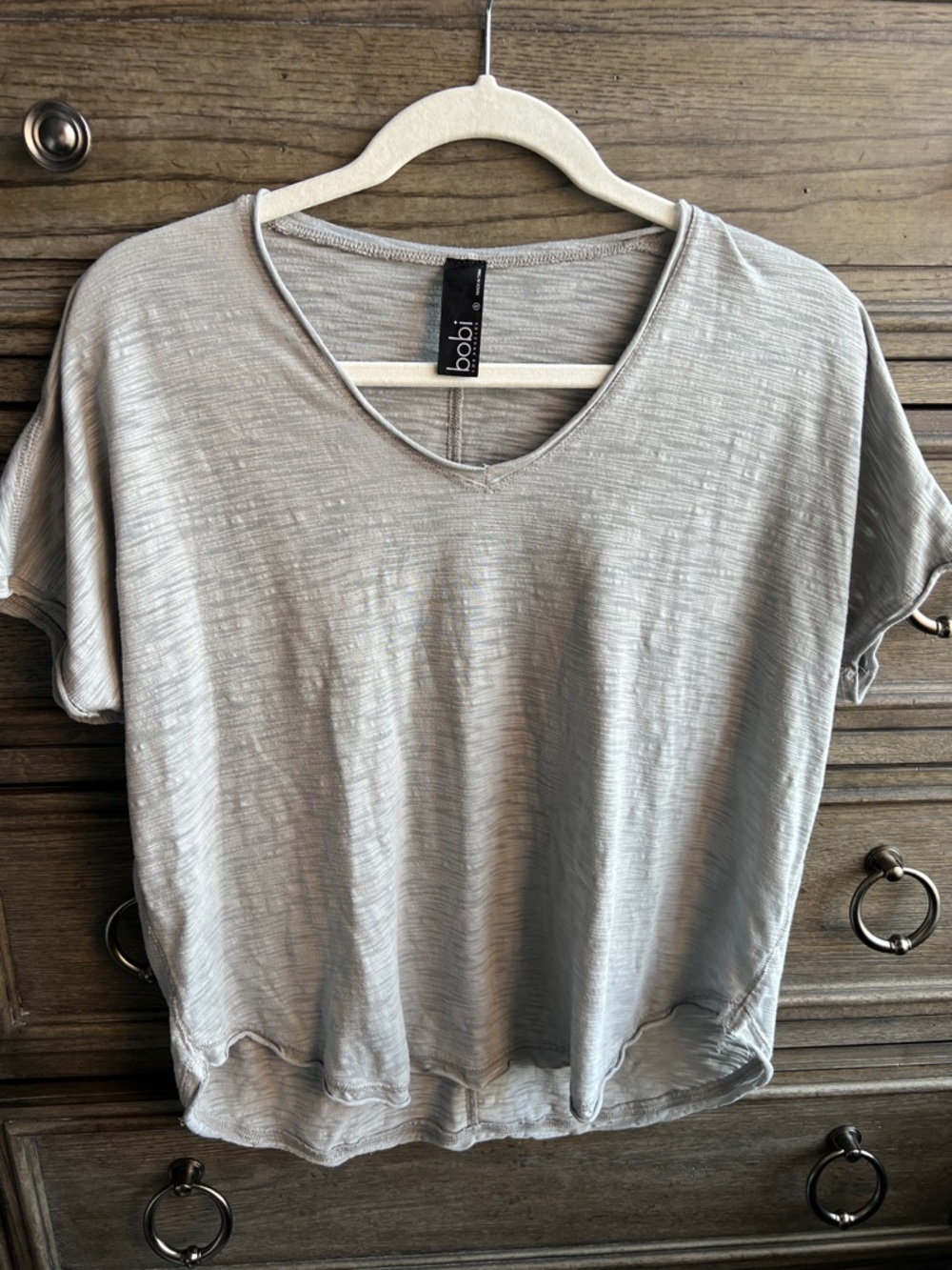 bobi Relaxed V-Neck Short Sleeve Tee in Light Gray